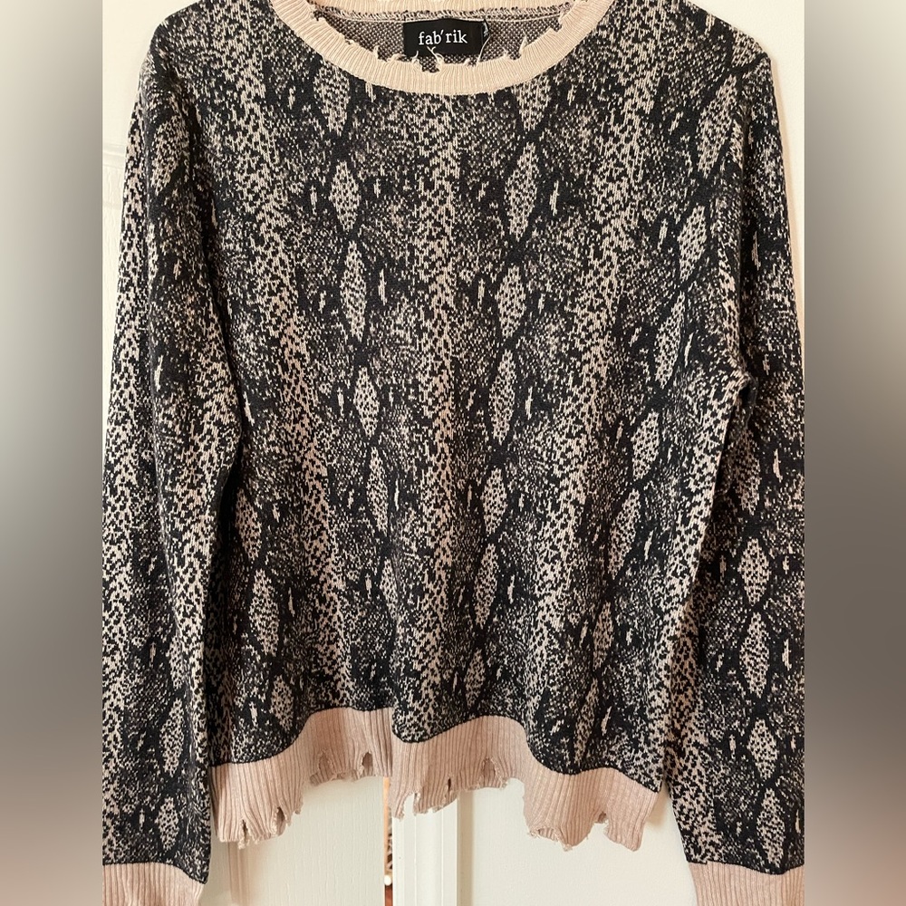 Sweater - Picture 1 of 1